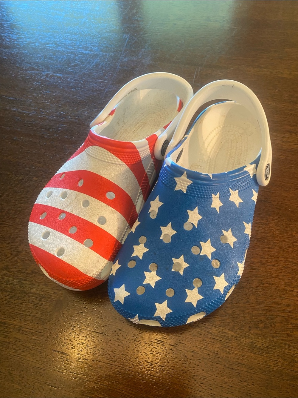 Crocs Classic Clog Stars Patriotic Red White Blue Slip On Shoes Men sz 4 Women 6
